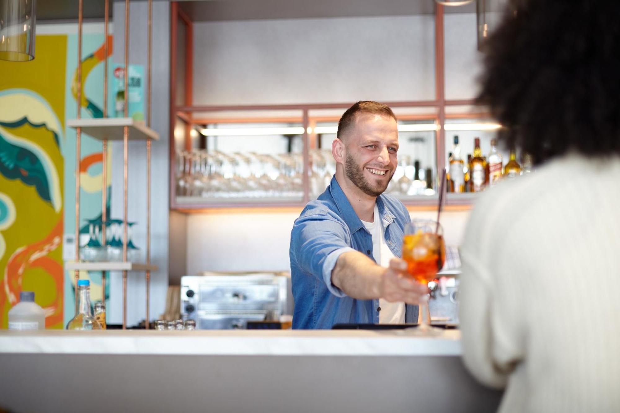 Holiday Inn - The Niu, Hub Dusseldorf Messe By Ihg Luaran gambar