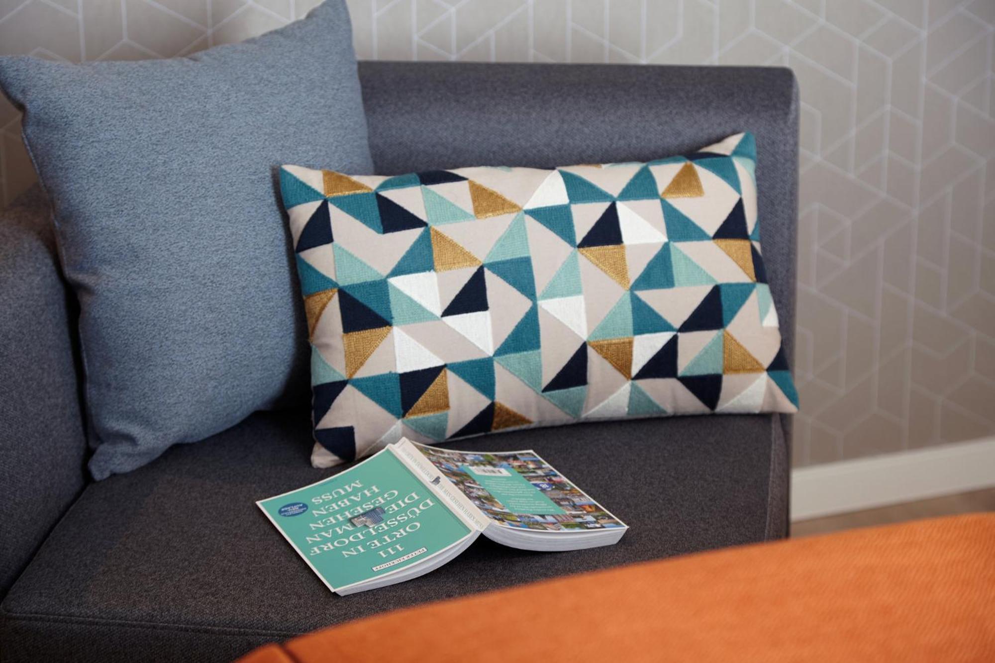 Holiday Inn - The Niu, Hub Dusseldorf Messe By Ihg Luaran gambar